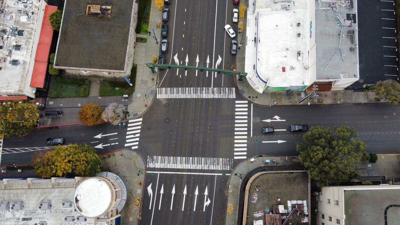 Signalised intersection from above
